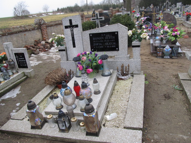 Grób Zofia Olech
